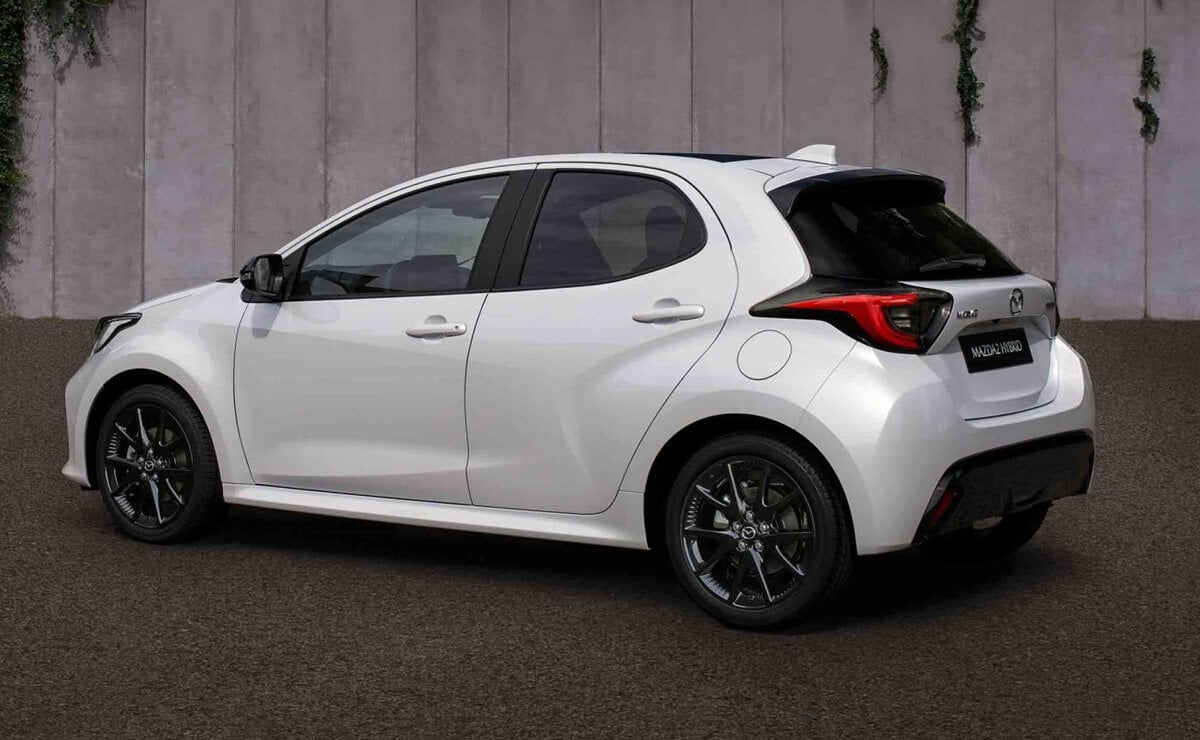 Mazda2 Hybrid parte trasera