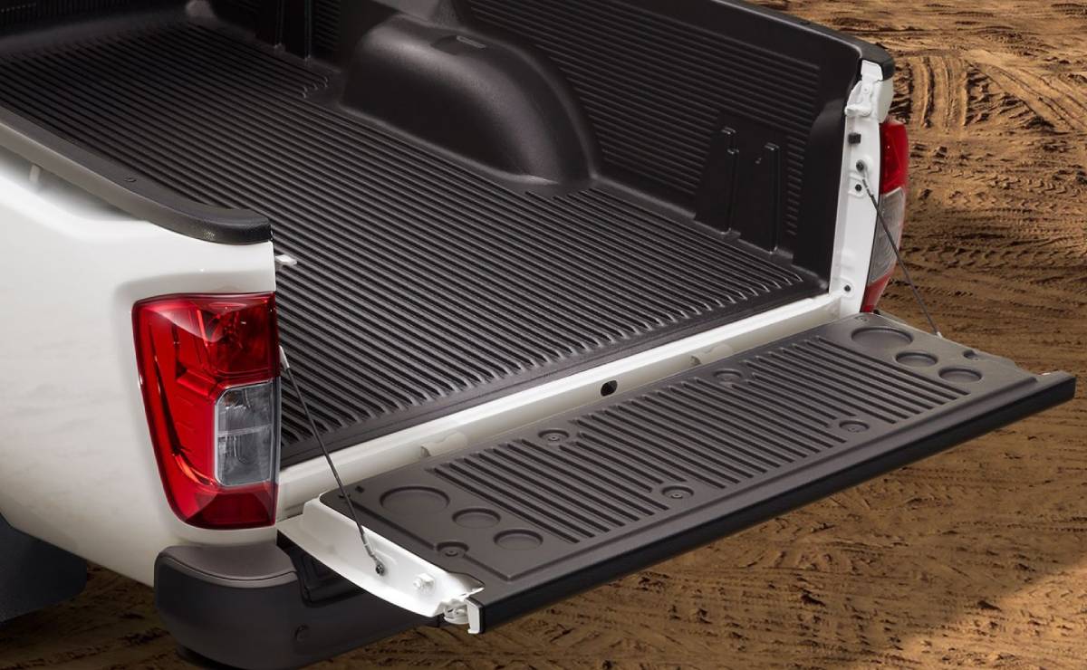 Nissan NP 300 caja