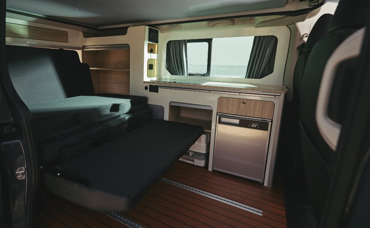 Nissan Primastar Ventus Mid Camper interior