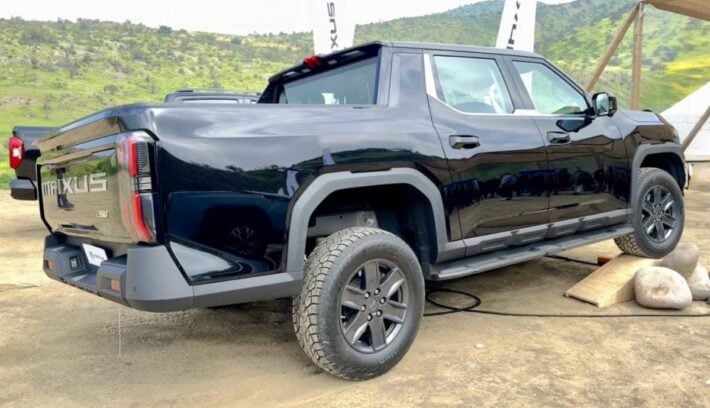 Llegó a la región la pick up china que sería la base de la próxima Volkswagen Amarok 1 Nueva pick up Maxus T90 perfil