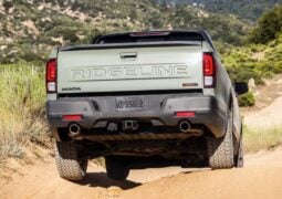 Pick up Honda Ridgeline 2026 cola