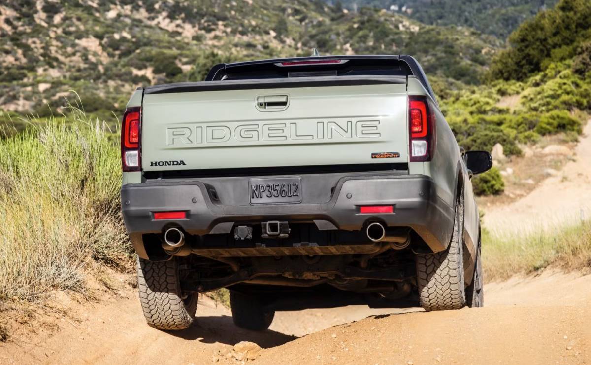 Pick up Honda Ridgeline 2026 cola