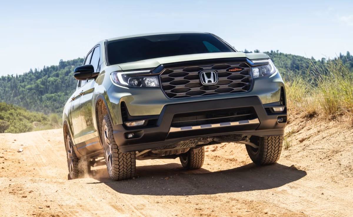 Pick up Honda Ridgeline 2026 frente