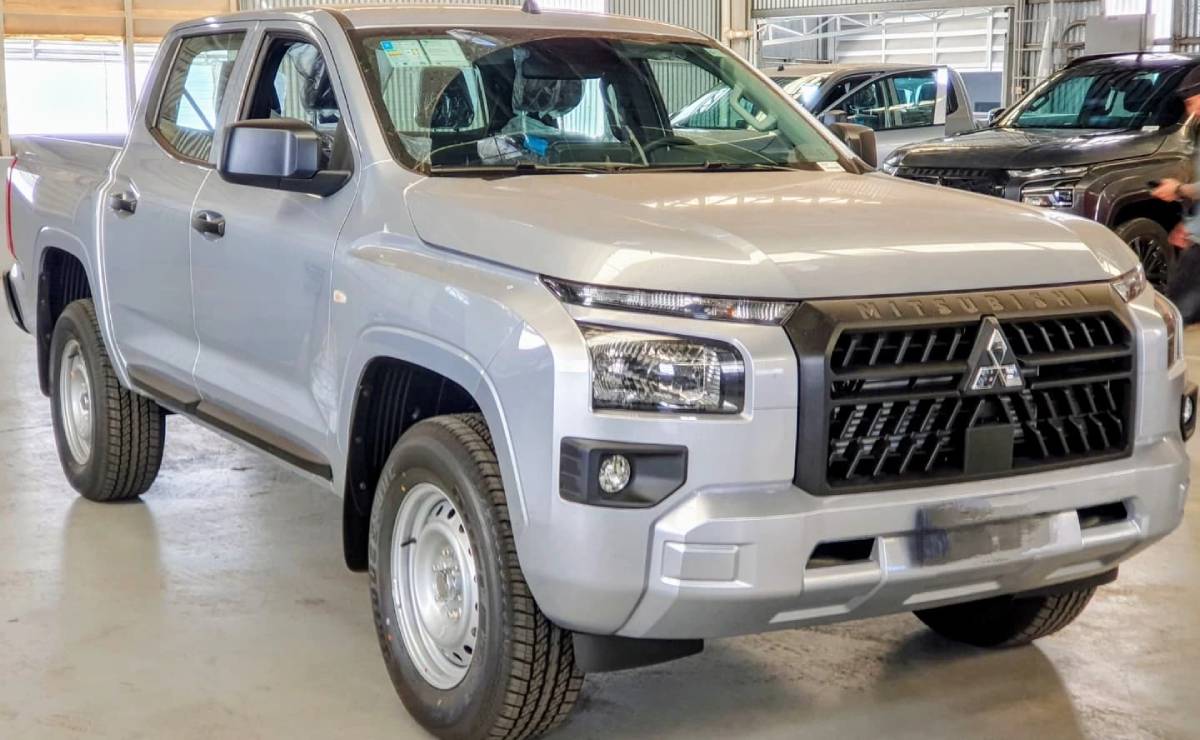 Pick up Mitsubishi Triton GL frente