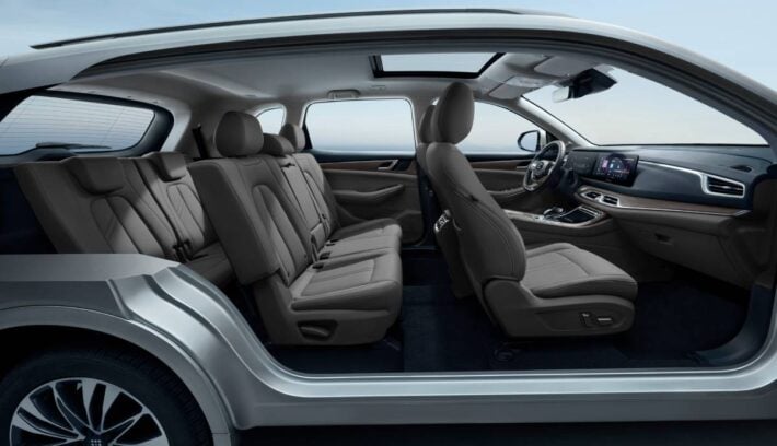 SUV DFSK E5 asientos