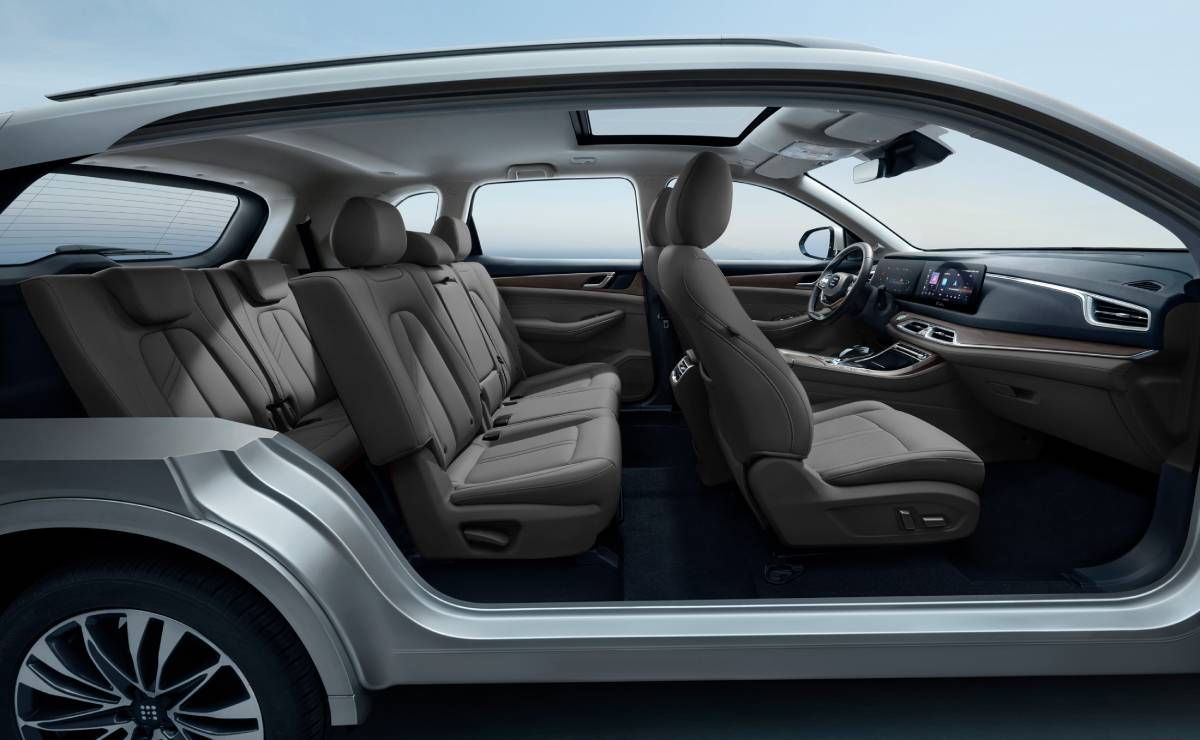SUV DFSK E5 asientos