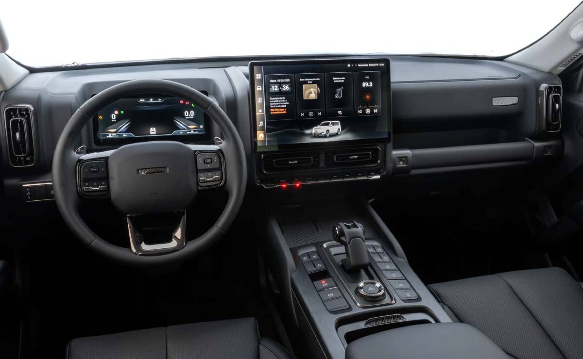 SUV GWM Haval H9 interior 1