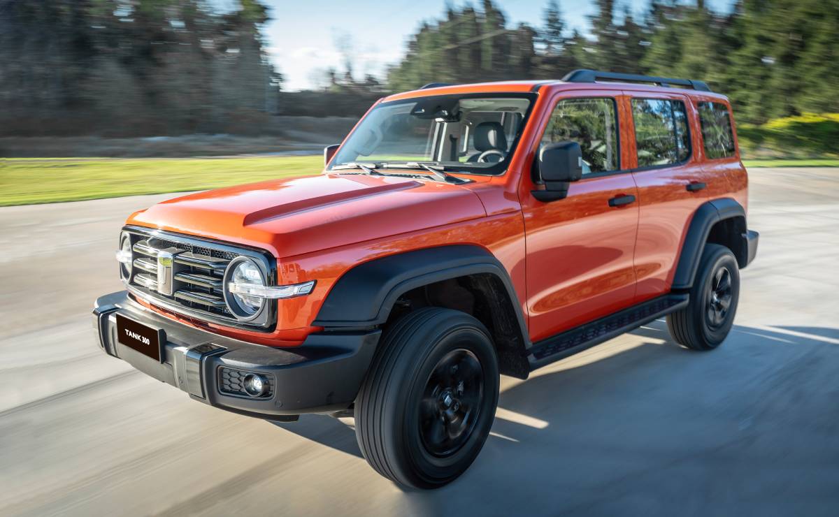 SUV GWM Tank 300 lanzamiento accion