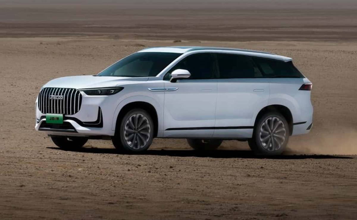 SUV Jaecoo 8 accion 1