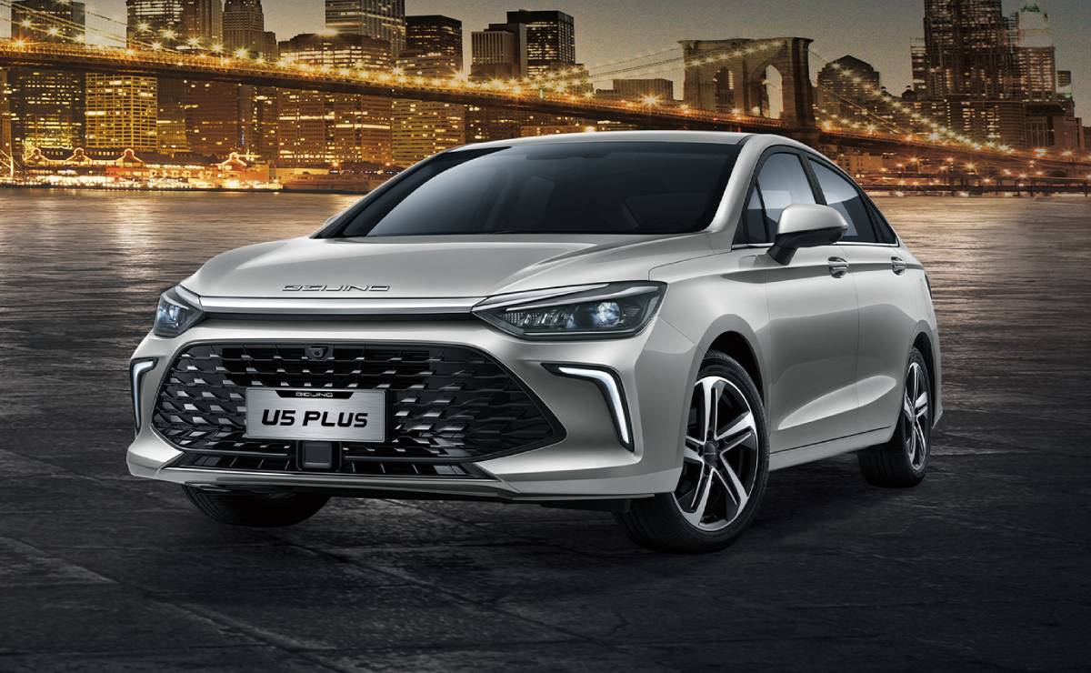 Sedan Baic U5 Plus frente