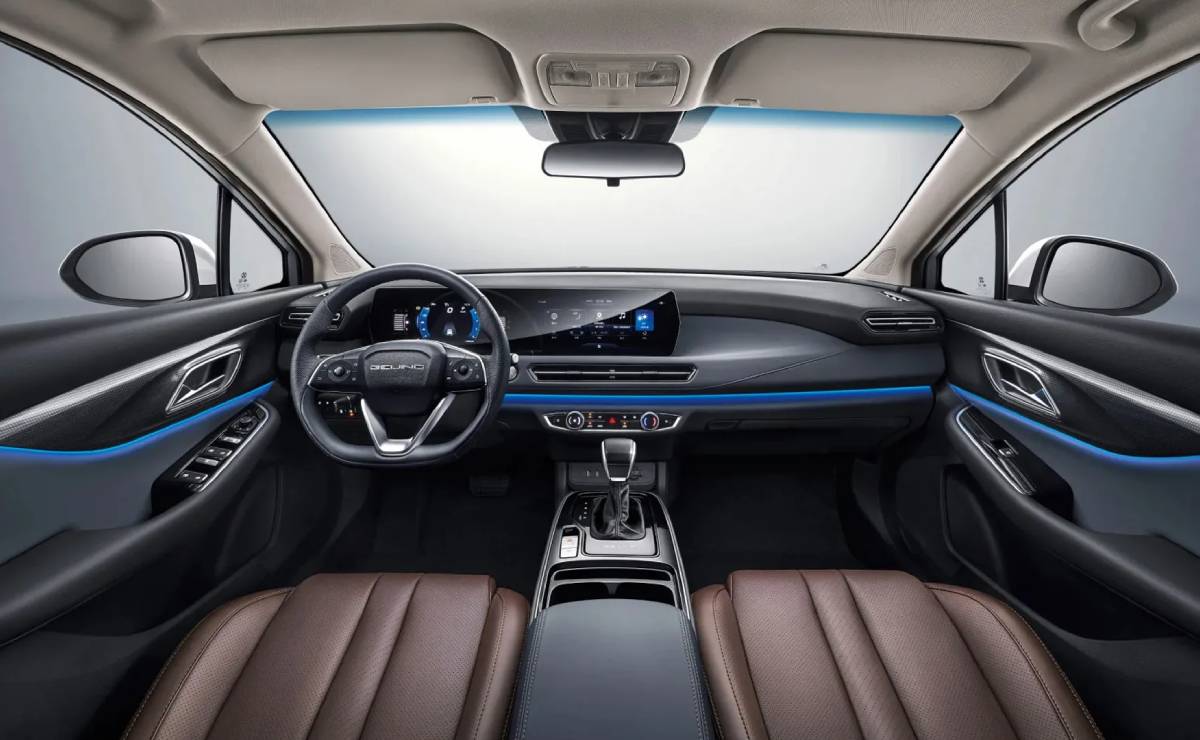 Sedan Baic U5 Plus interior