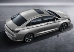 Sedan Baic U5 Plus trasera