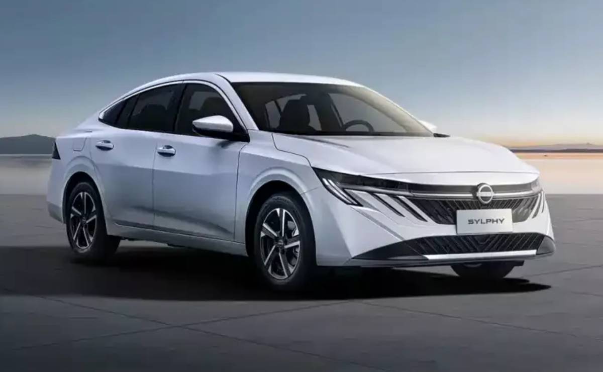 Sedan Nissan Sylphy 2026 frente