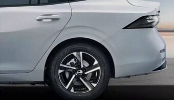 Sedan Nissan Sylphy 2026 perfil
