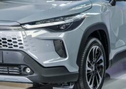 Toyota Corolla Cross y sus nuevas versiones SE HEV y XSE HEV