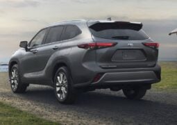 Toyota Highlander 2026 trasera
