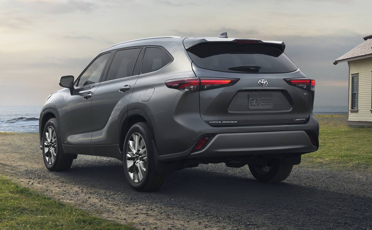 Toyota Highlander 2026 trasera