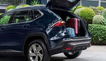 No llegará hasta 2026: el SUV más esperado de Toyota postergó su lanzamiento 3 Toyota Yaris Cross baul 1