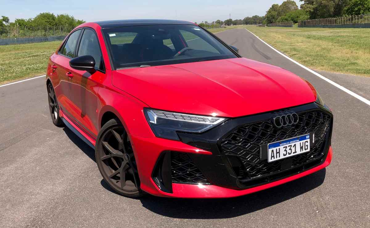 Audi RS3 sedan