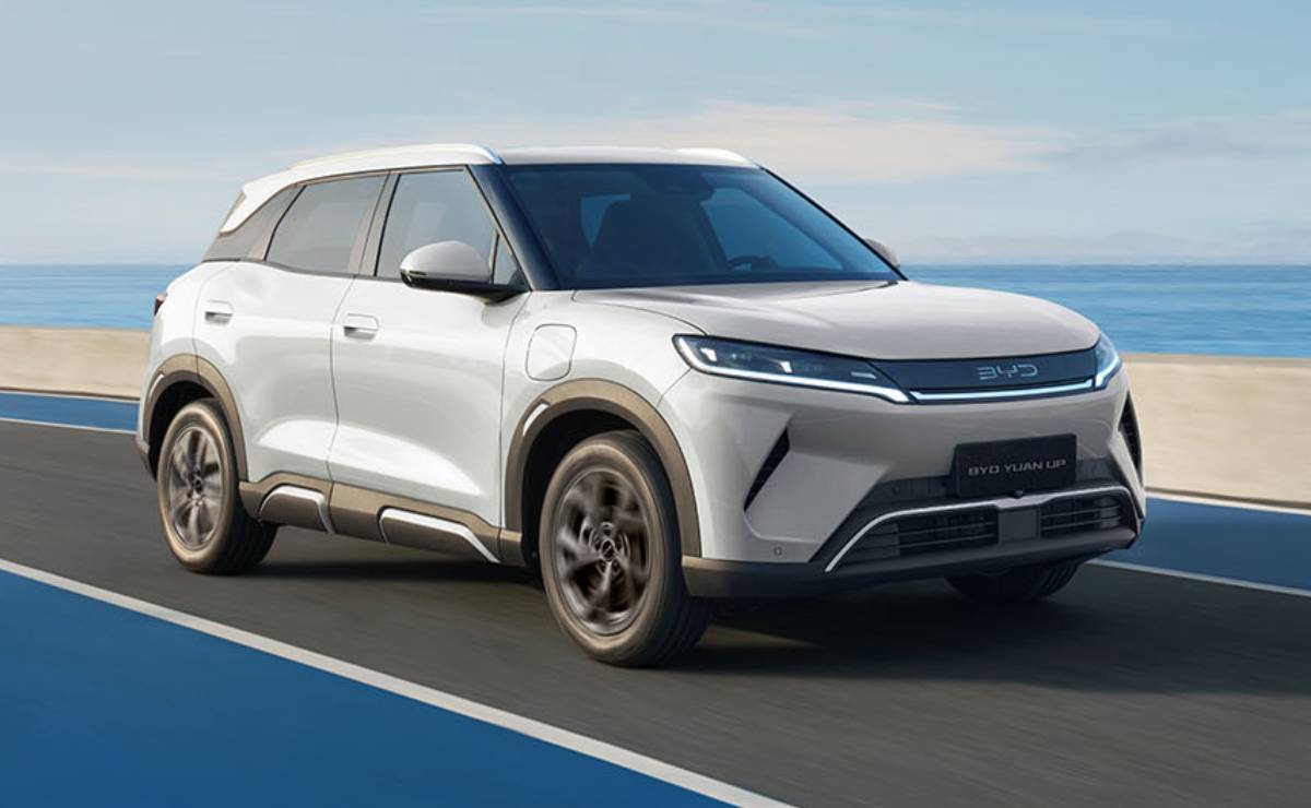 BYD Yuan Pro lanzamiento accion