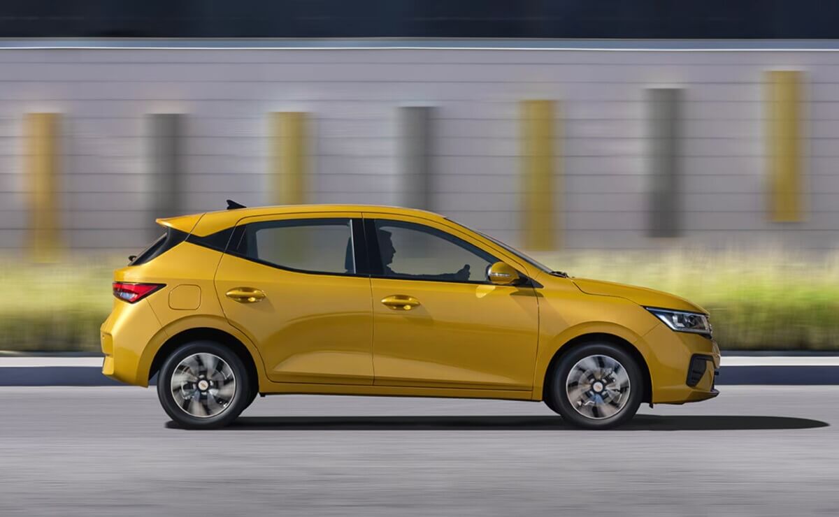 Chevrolet Aveo Hatchback 2026 perfil