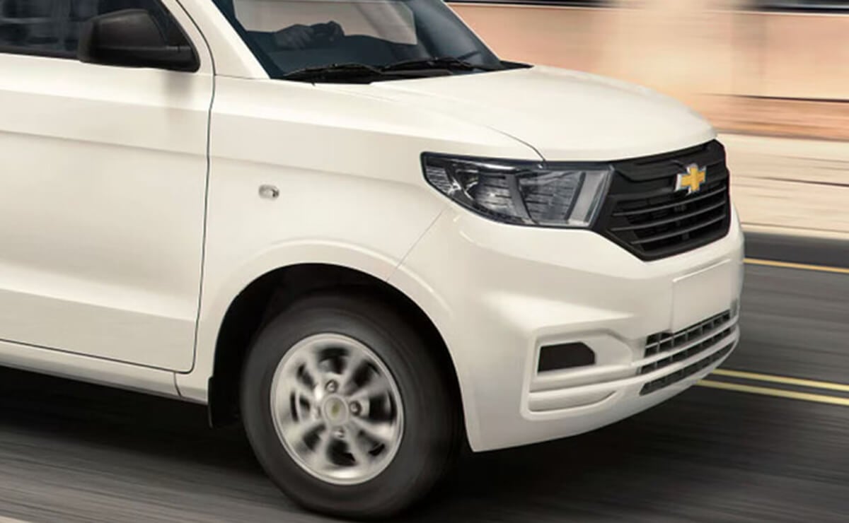 Chevrolet lanzó un modelo clave para vencer a Toyota: ¿qué ofrece y cuál es su precio? 1 Chevrolet lanzó la nueva Tornado Van
