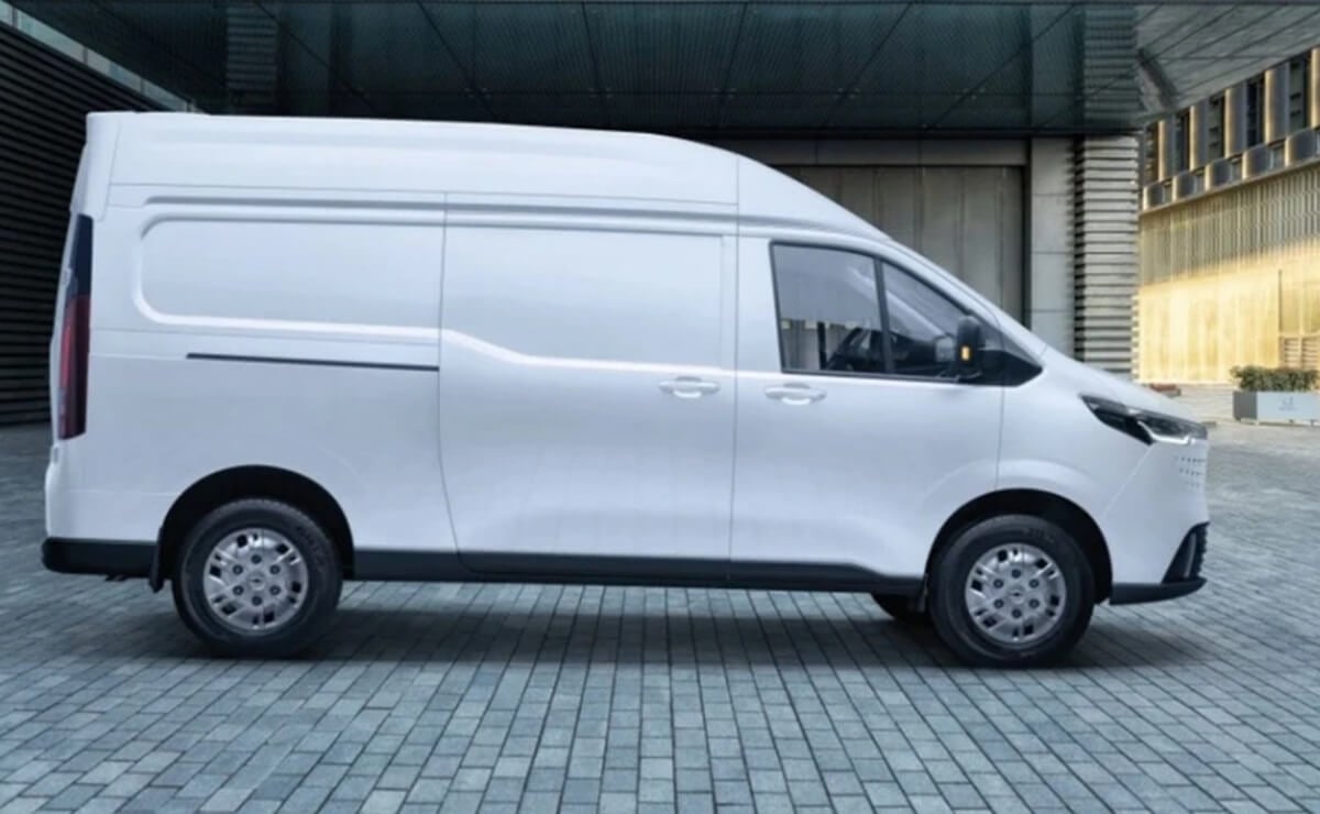 Chevrolet lanzó un modelo clave para vencer a Toyota: ¿qué ofrece y cuál es su precio? 2 Chevrolet Tornado Van
