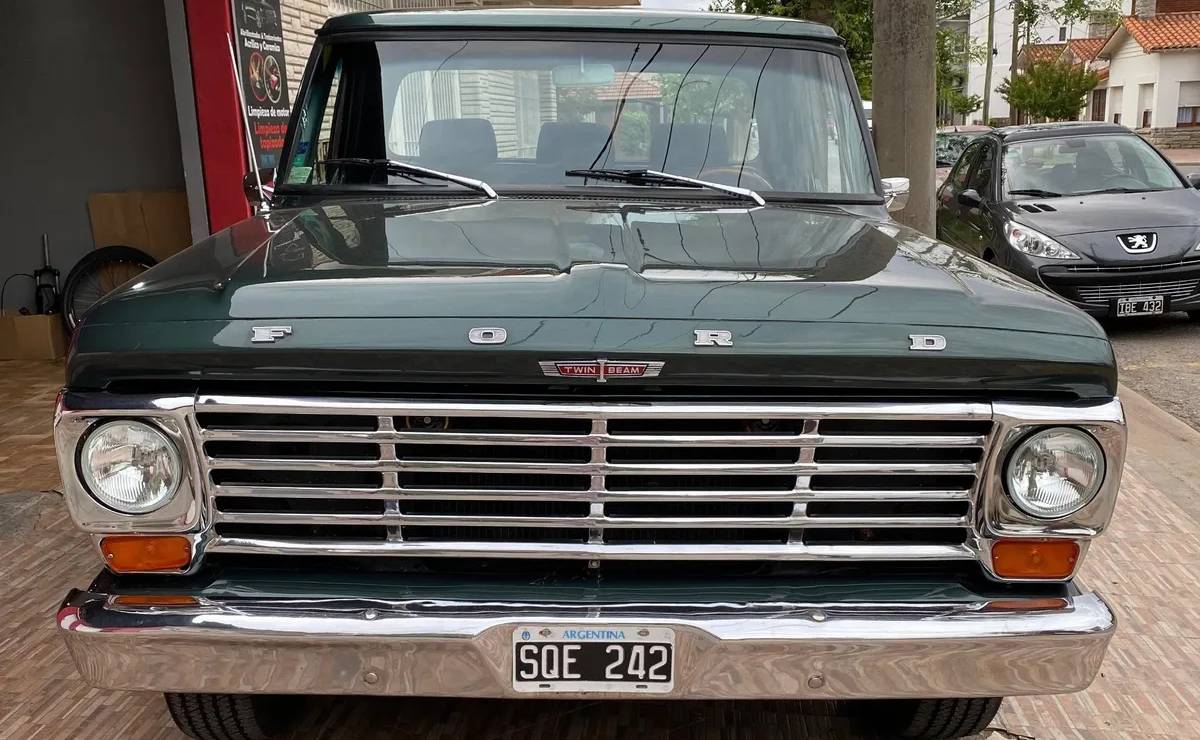 Ford F 100 1969 trompa