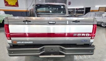 Ford F 100 1992 cola