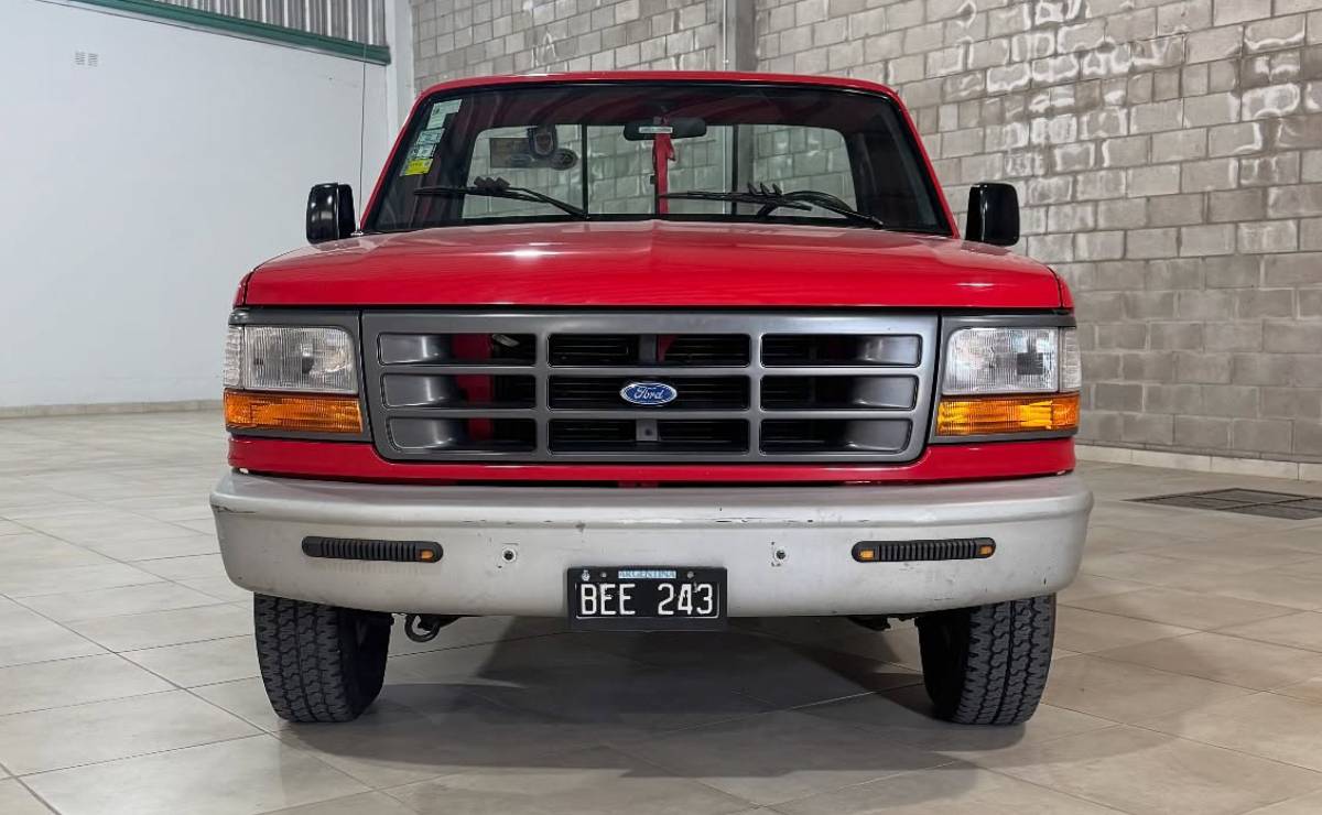 Ford F100 1997 trompa
