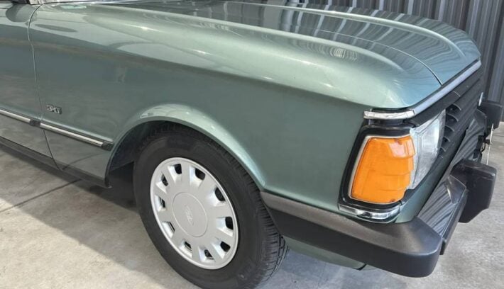 Menos de 30.000 km en 34 años: se vende un Ford Falcon de 1991 en impecable estado 1 Ford Falcon GL 1991 trompa