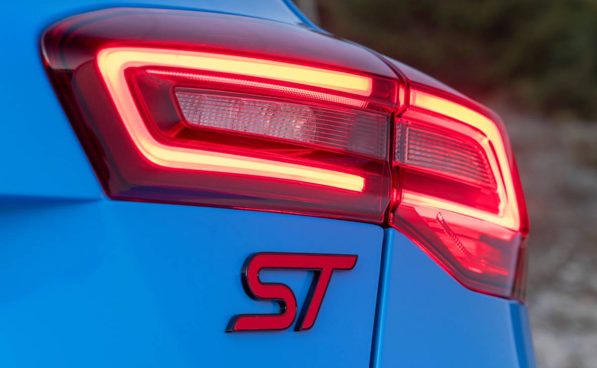 Ford Focus ST edition faro