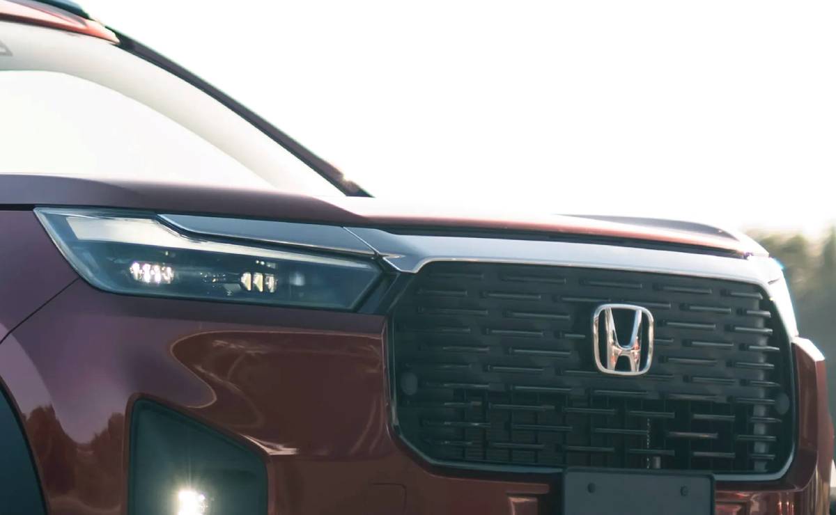 Honda WR V teaser 1