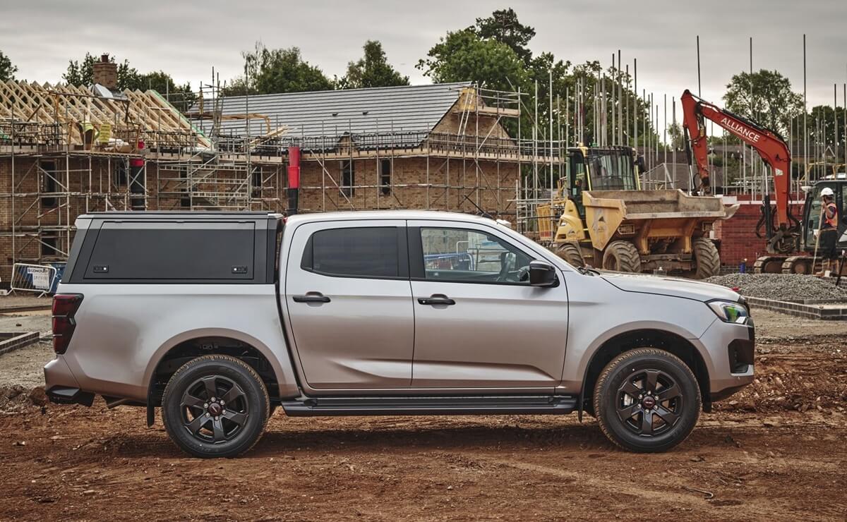 Isuzu ya ofrece una versión exclusiva de la pick up que va por Toyota Hilux y Nissan Frontier 3 Isuzu D Max V Cross