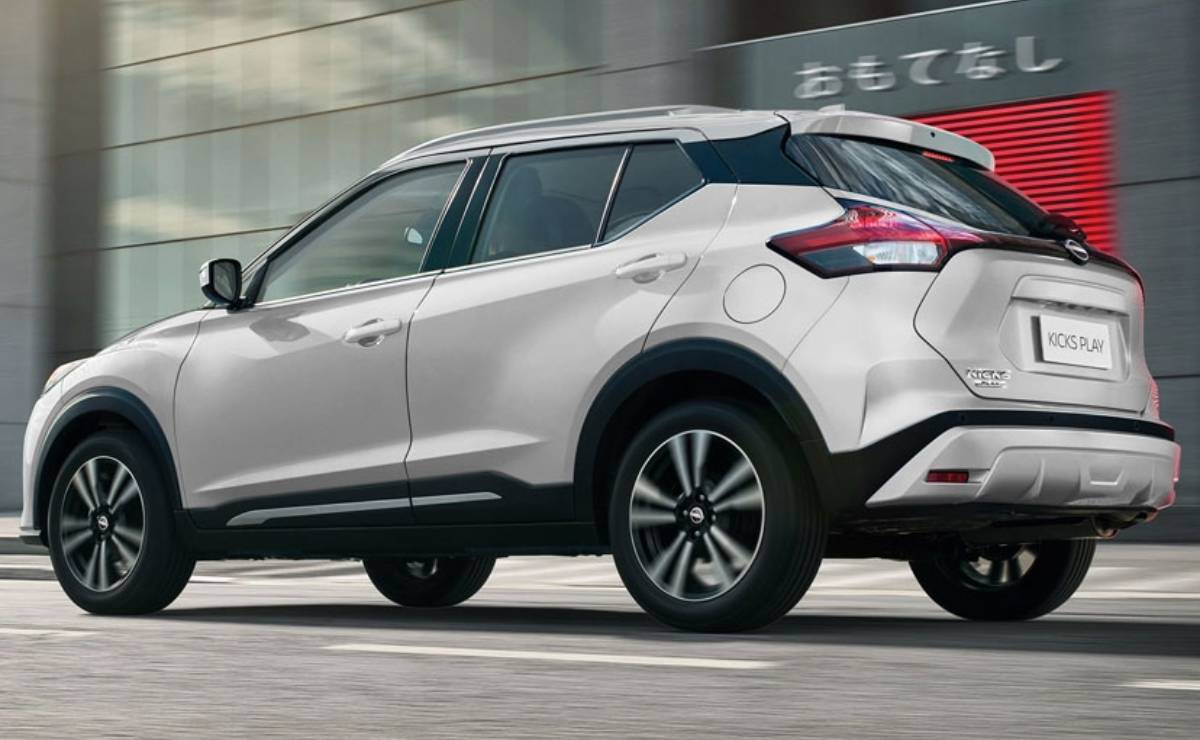 Nissan y los nuevos precios del Kicks: cuánto cuestan en octubre todas las versiones del SUV 1 Nissan Kicks Play accion trasera