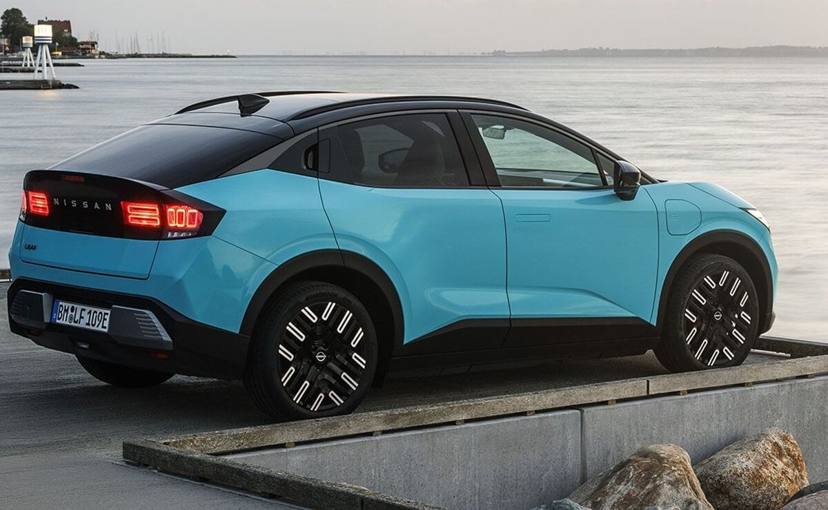 Nissan LEAF 2026 perfil
