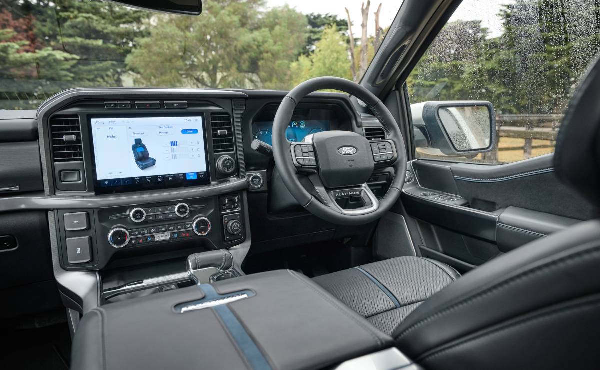 Ford actualizó su pick up más importante con estos cambios: cuál es su precio 6 Nueva Ford F 150 interior