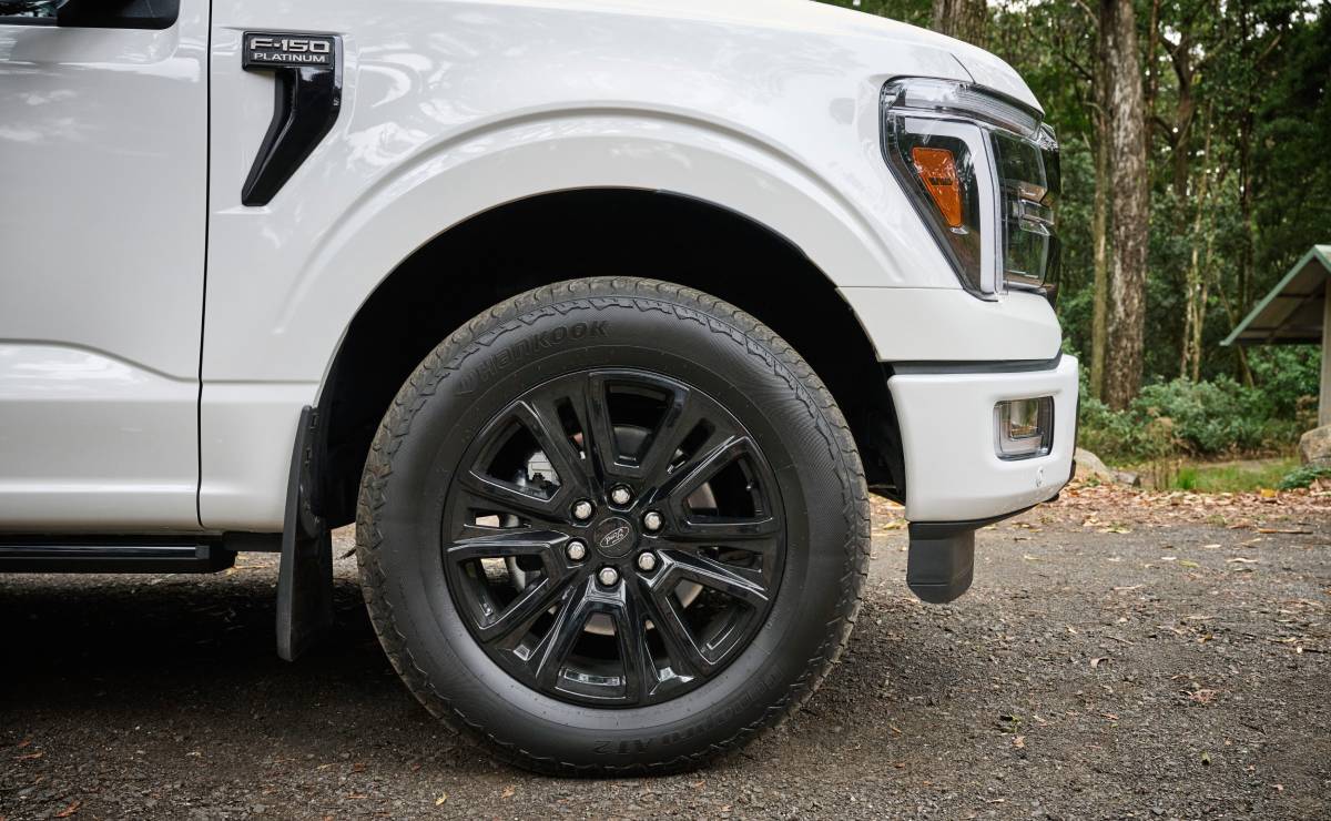 Ford actualizó su pick up más importante con estos cambios: cuál es su precio 1 Nueva Ford F 150 llanta