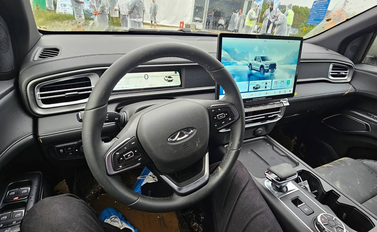 Pick up Chery Himla interior 1