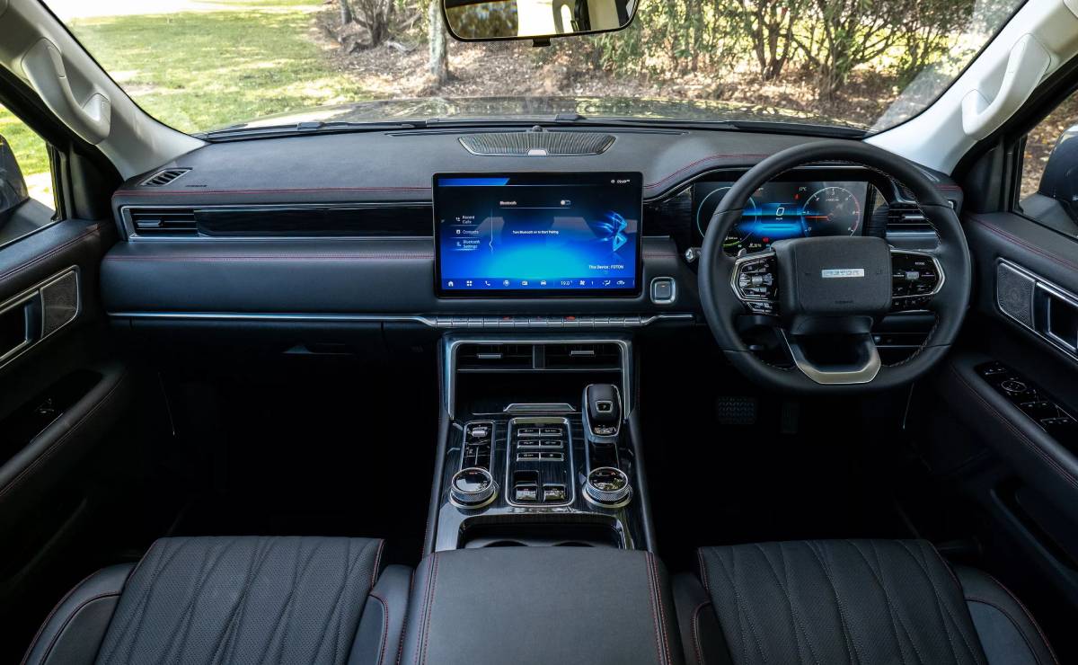 Esta marca china lanza sus pick ups medianas para desafiar a la Ford Ranger y Toyota Hilux 5 Pick up Foton Tunland V9 interior 2