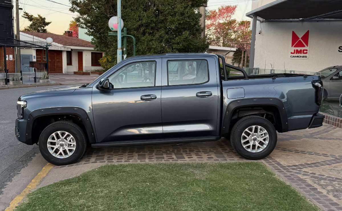 Pick up JMC GRAND AVENUE GL perfil