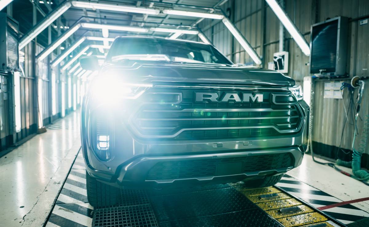 Por menos de 500 dólares: ya se puede reservar una nueva pick up del segmento de Hilux y Ranger 2 RAM Dakota trompa 1