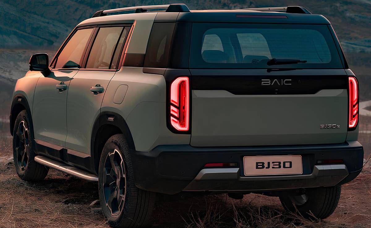 SUV Baic BJ30 trasera