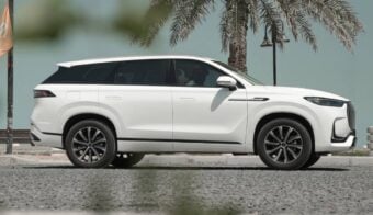 SUV Jaecoo J8 perfil