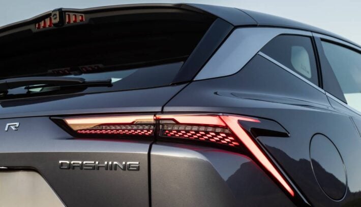 Este SUV superior a Toyota Corolla Cross bajó de precio por tiempo limitado: cuánto cuesta 1 SUV Jetour Dashing teaser