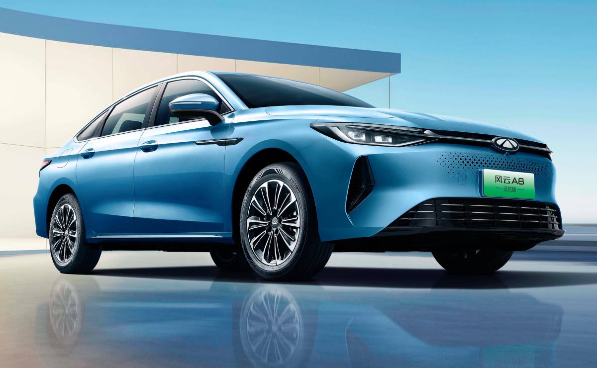 Sedan Chery Fulwin A8 Pro frente