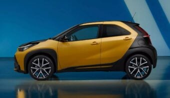 Toyota Aygo X GR Sport perfil
