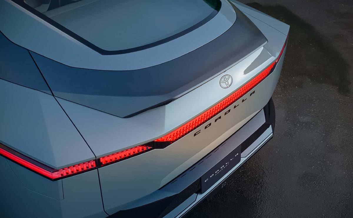 Toyota anticipó la nueva generación del Corolla: cómo será la evolución del sedán más vendido 1 Toyota Corolla Concept 2026 cola