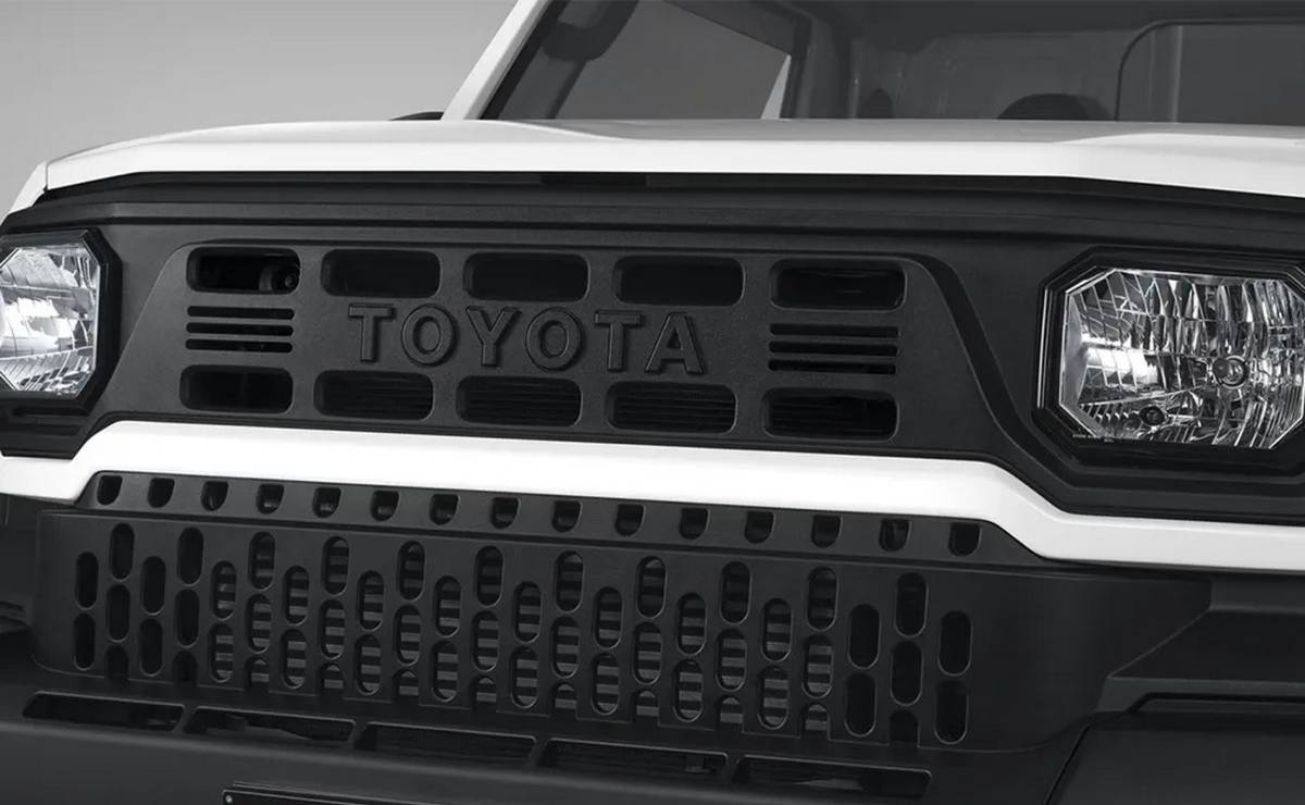 Toyota Hilux Champ Super SWB teaser