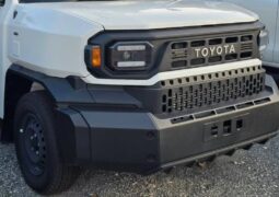 Toyota Hilux Champ teaser 1